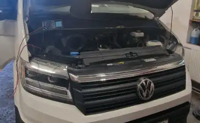 Obr. 1: Volkswagen Crafter 2.0 TDI při hledání závady.
